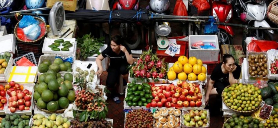 Vietnam inflation rises in May, nears government’s limit