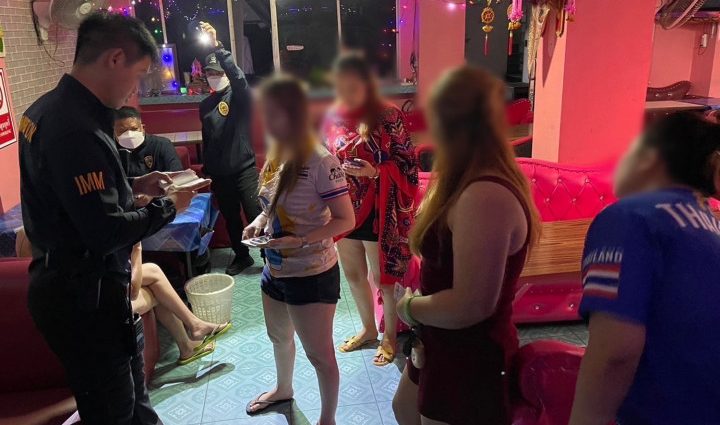 17 illegal migrant workers caught during raid