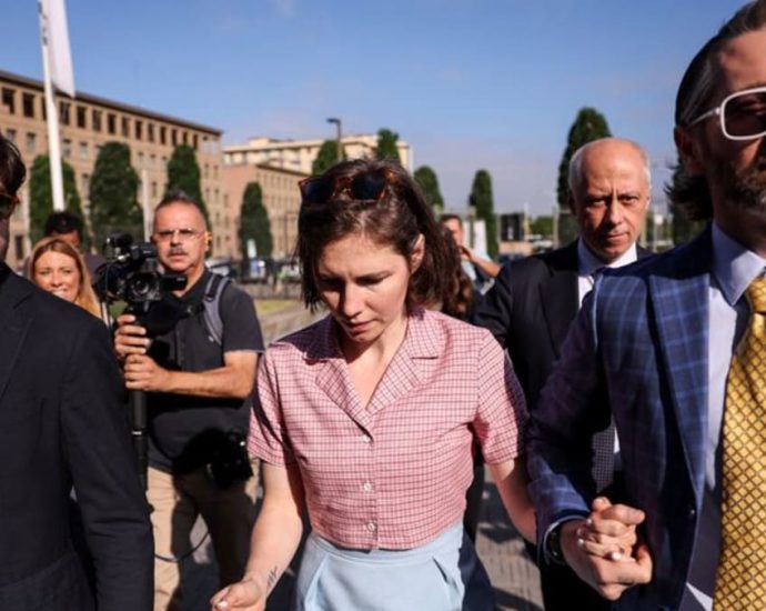 Amanda Knox reconvicted in Italy slander case