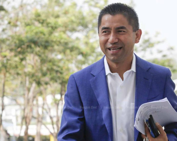 ‘Big Joke’ to sue PM over dismissal
