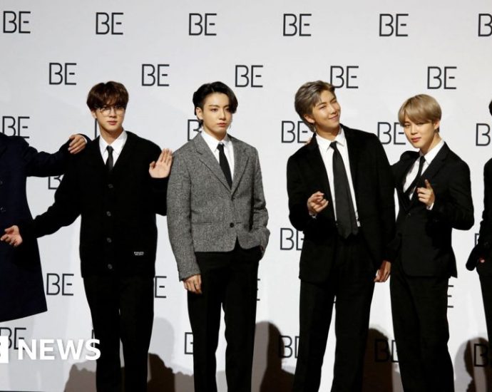 BTS agency staff facing insider trading charges