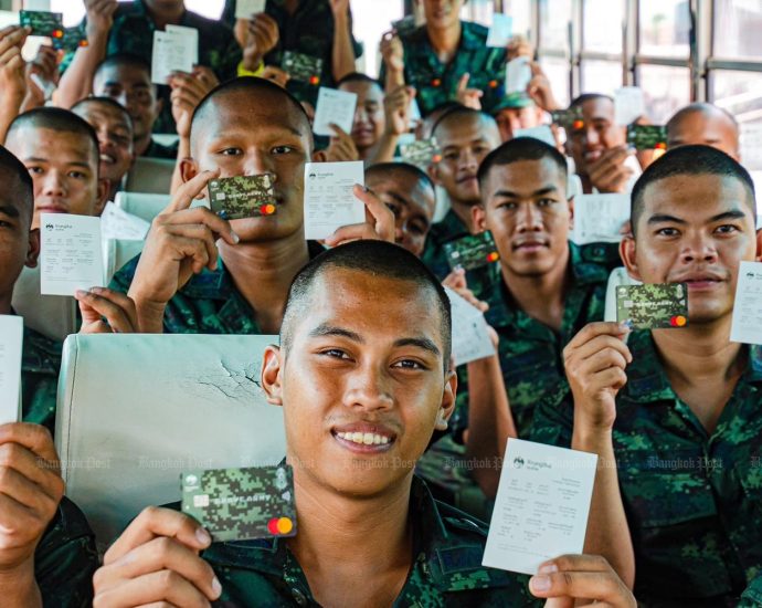 Commander shunted over unfair salary deductions
