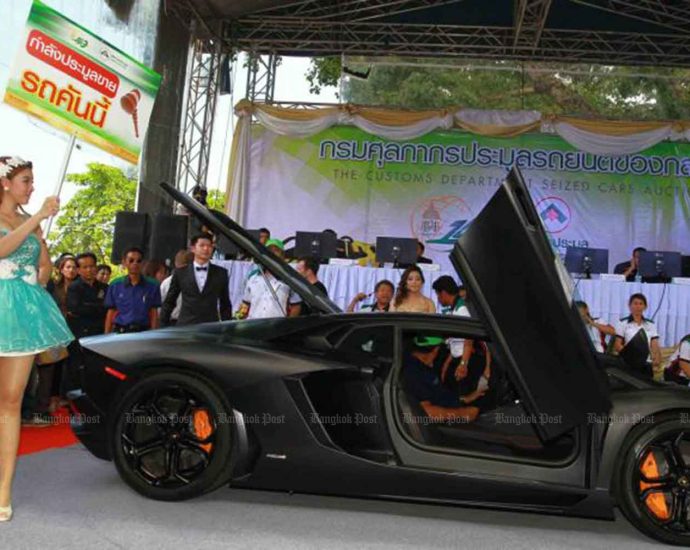 Customs officials “helped” supercar importers dodge B897m duty