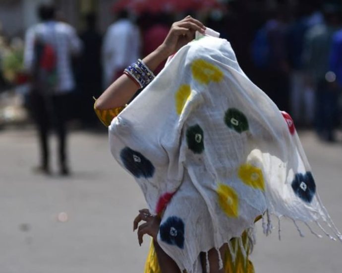 Extreme heat triggers novel payout for 50,000 women in India