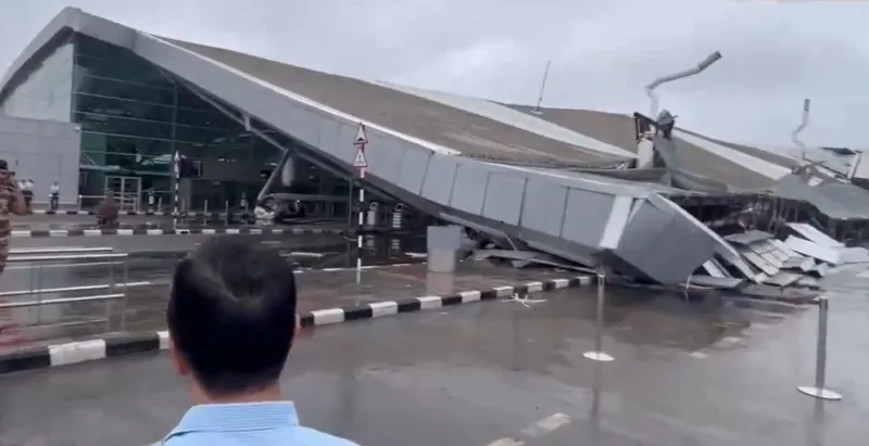 Indira Gandhi International Airport: Roof collapse smashes cars in Delhi