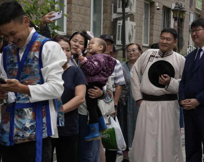 Mongolians vote as anger grows over corruption and economy