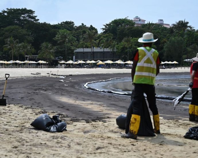 Oil spill from ship reaches East Coast Park, sea activities on Sentosa beaches halted