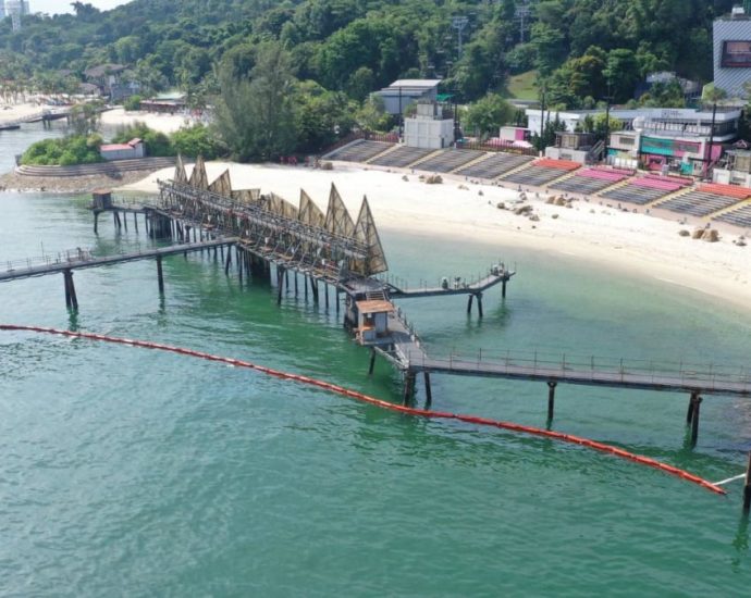 Oil spill incident: Seaside businesses facing 5-figure losses, lengthy compensation process