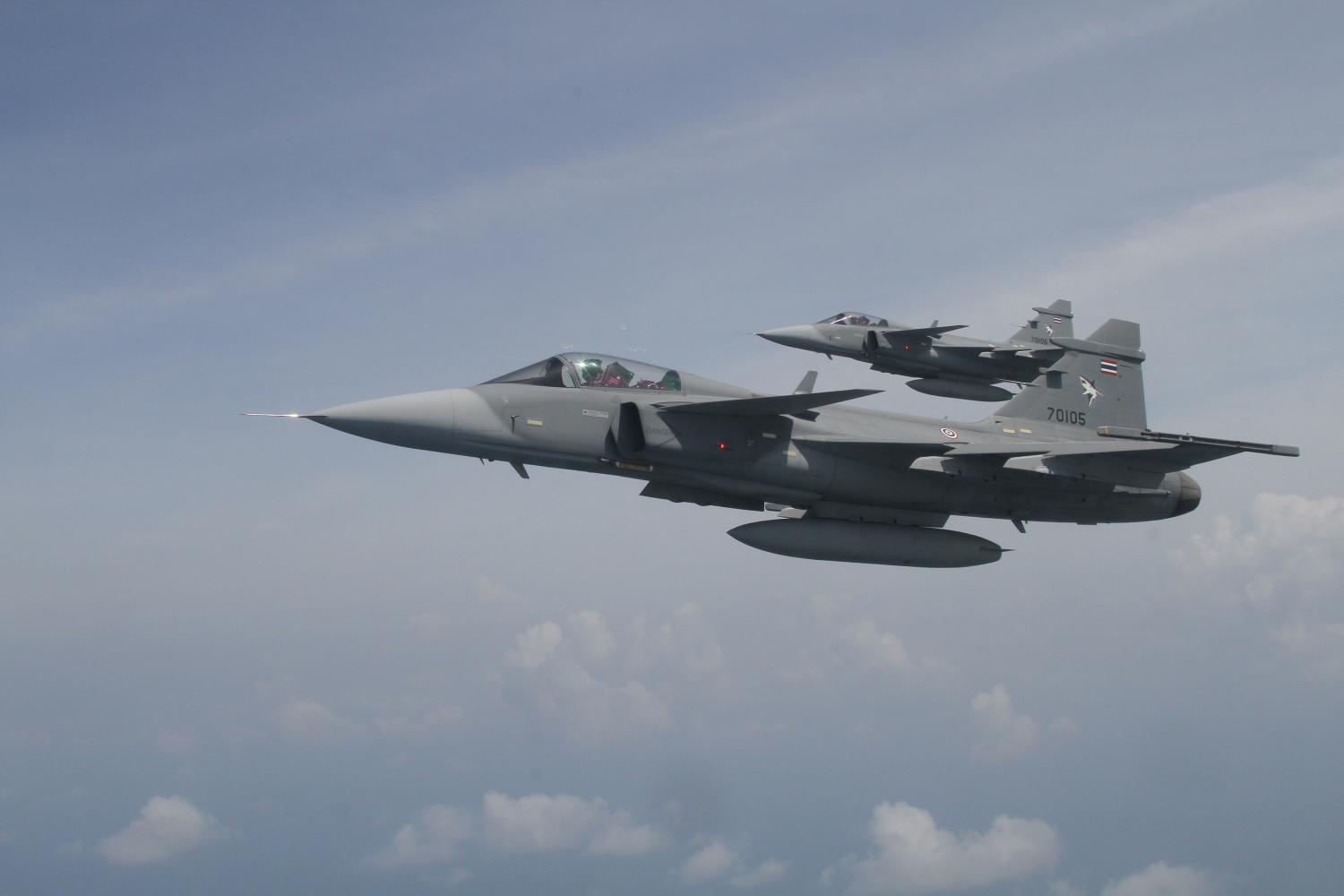 Selection panel to decide on Gripen or F-16 offers