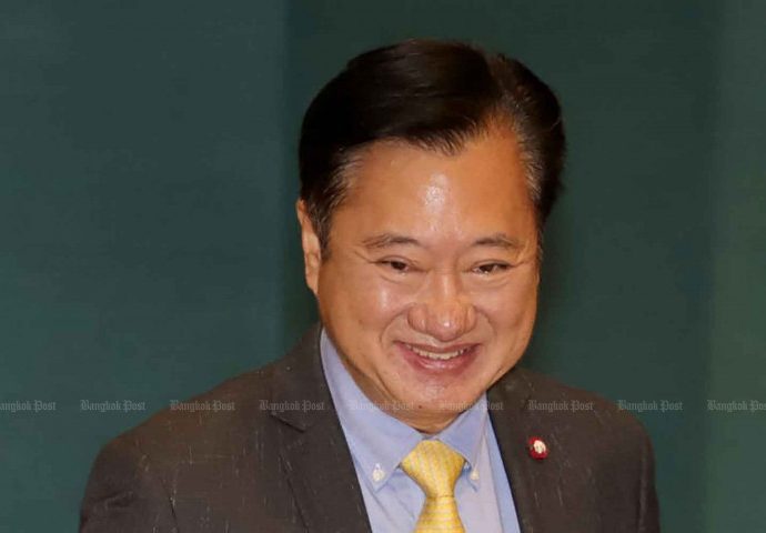 Senator doubles down on manipulation claim