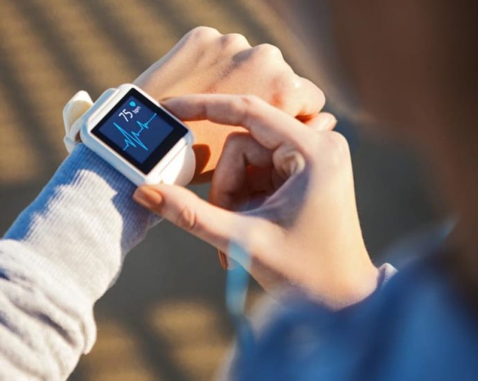 Steps, distance, time or heart rate? What should you monitor to track your fitness progression?