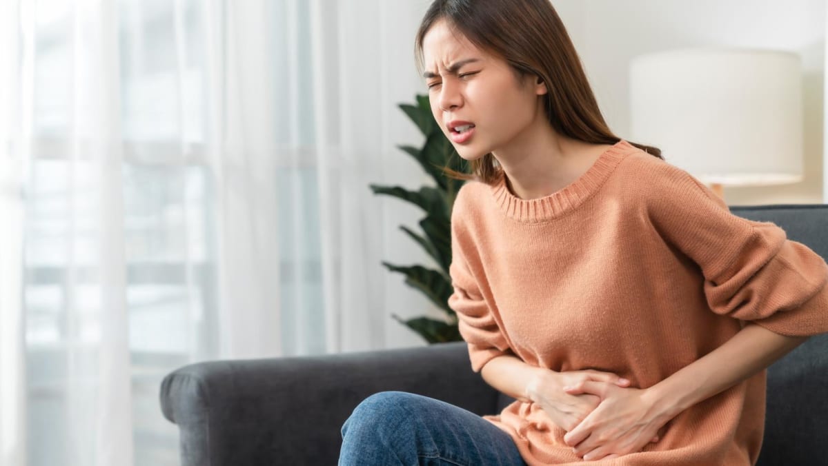 Stomach aches and diarrhoea: How can we tell if it’s food poisoning, IBS or irritable bowel disease?