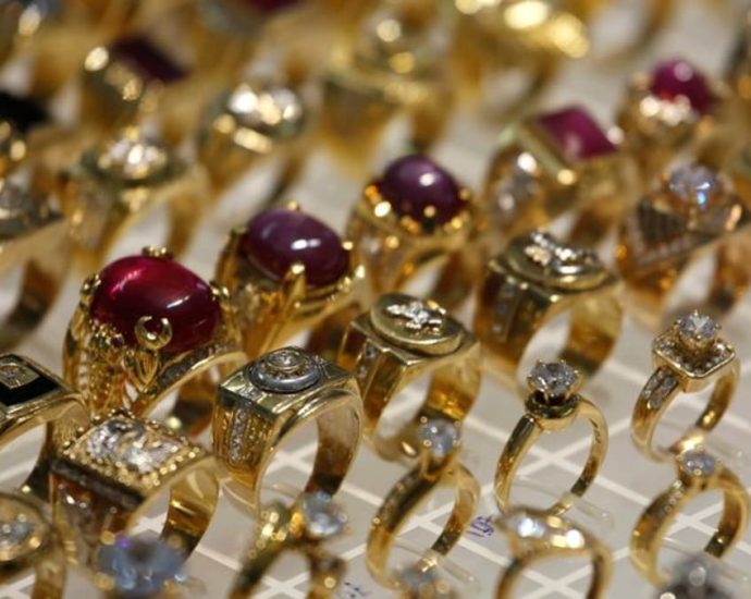 Vietnam central bank says it has resources to stabilise local gold market