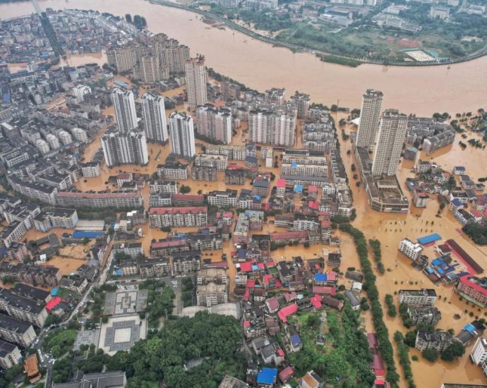 240,000 people evacuated in China rainstorms