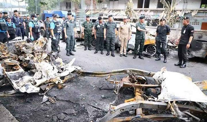 Car bomb by police flats "undermines peace talks"