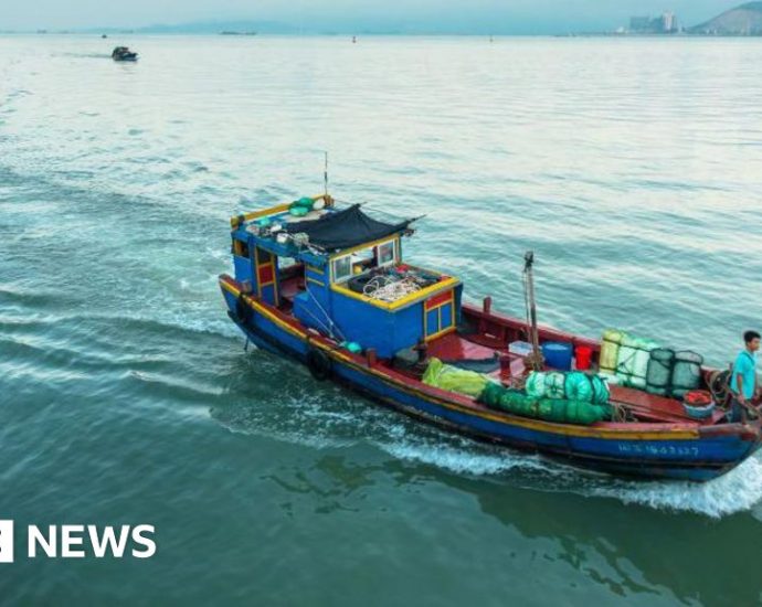 China seized Taiwan boat with crew for fishing illegally