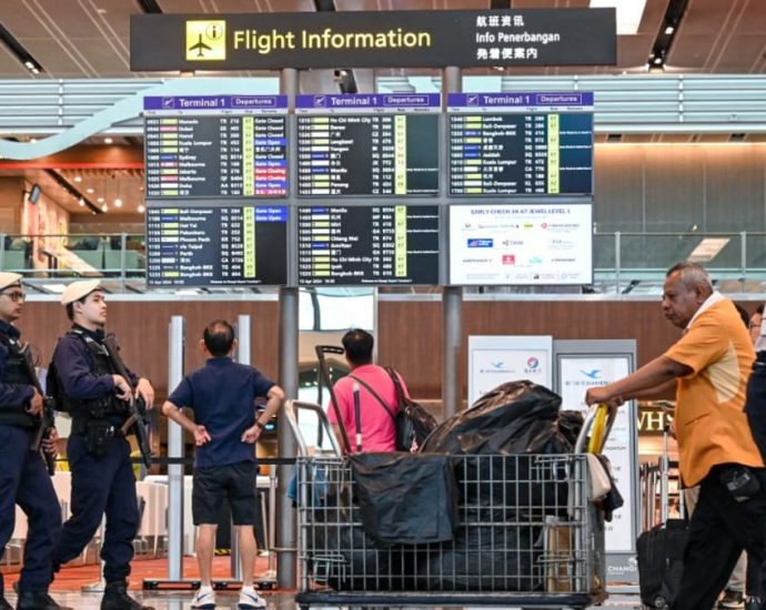 CNA Explains: Why must travellers declare S,000 cash when entering or leaving Singapore?