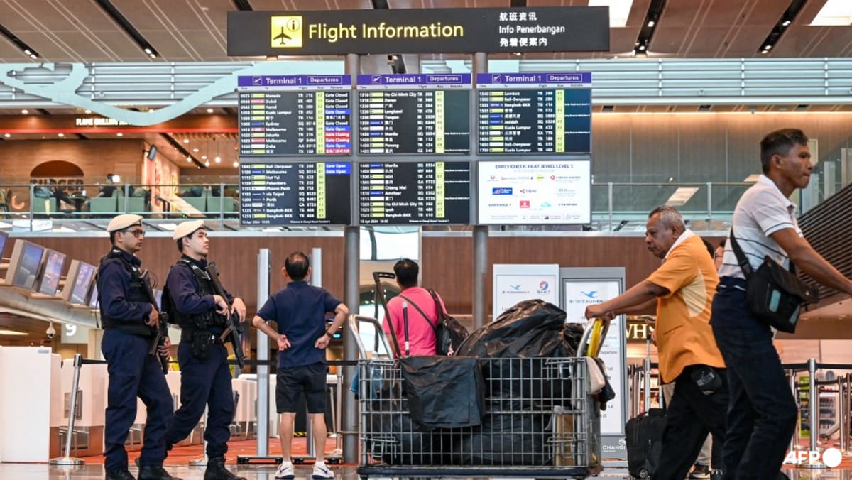 CNA Explains: Why must travellers declare S$20,000 cash when entering or leaving Singapore?
