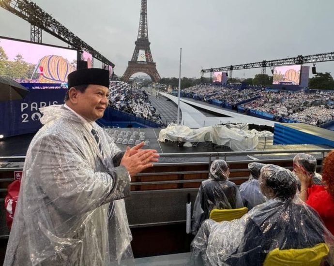 Indonesia keeps up hopes of hosting 2036 Olympics, as president-elect Prabowo meets IOC president in Paris