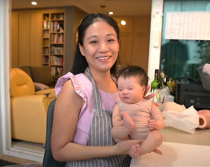 She makes hyper-realistic baby dolls for a living. They go for as much as US,000