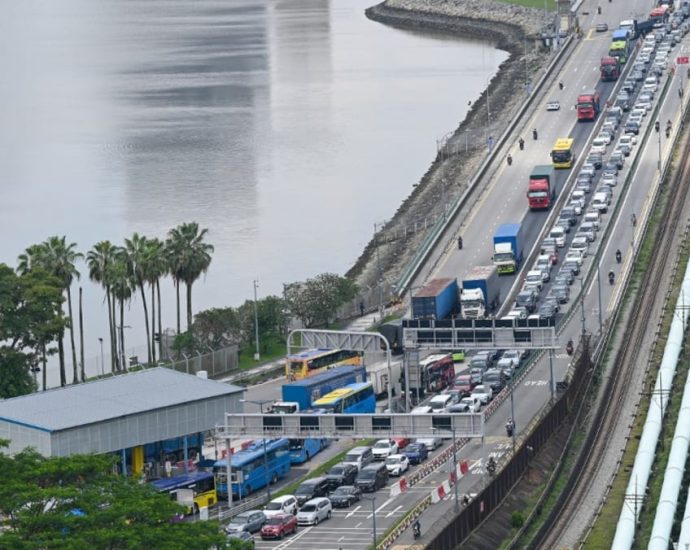 Singapore steps up emissions requirements for foreign vehicles entering country
