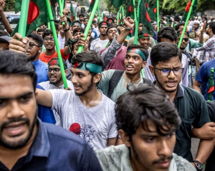 Bangladesh mob beats suspected supporters of ex-PM Hasina after rally call