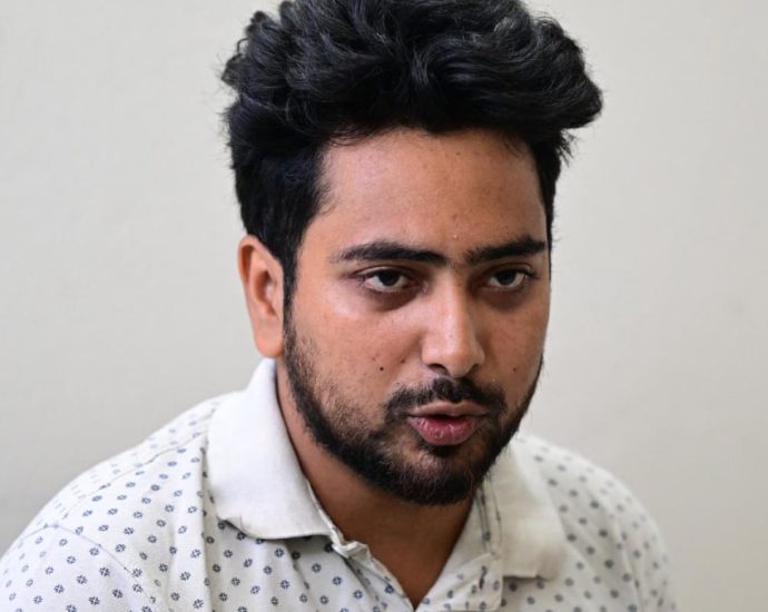 Bangladesh police release student leaders after unrest