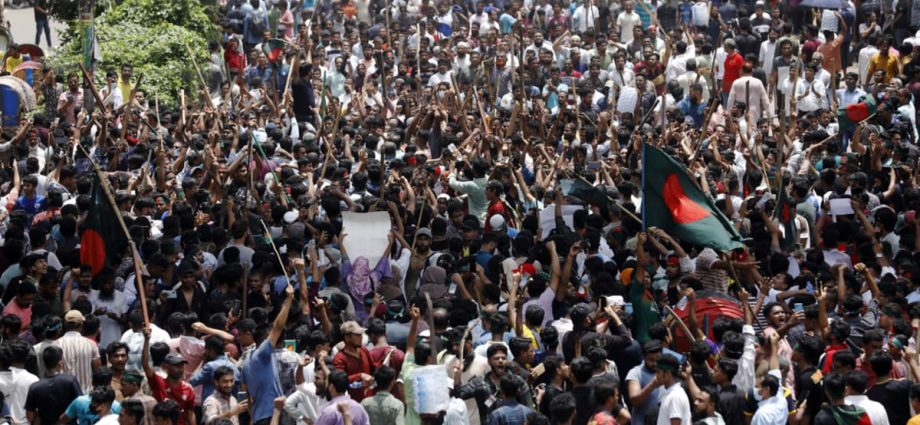 Bangladesh protesters call for march to Dhaka in defiance of curfew