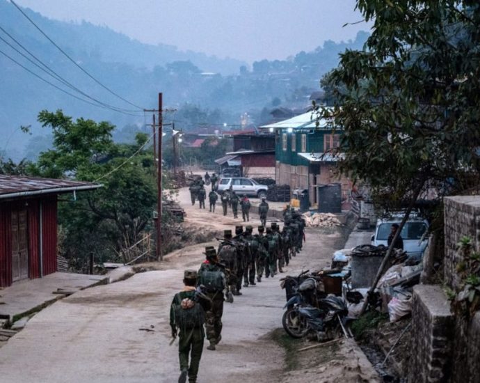 China envoy, Myanmar junta chief meet on border clashes