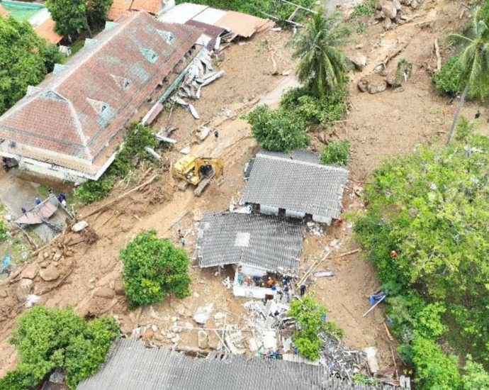 Death toll from Phuket landslide jumps to 10