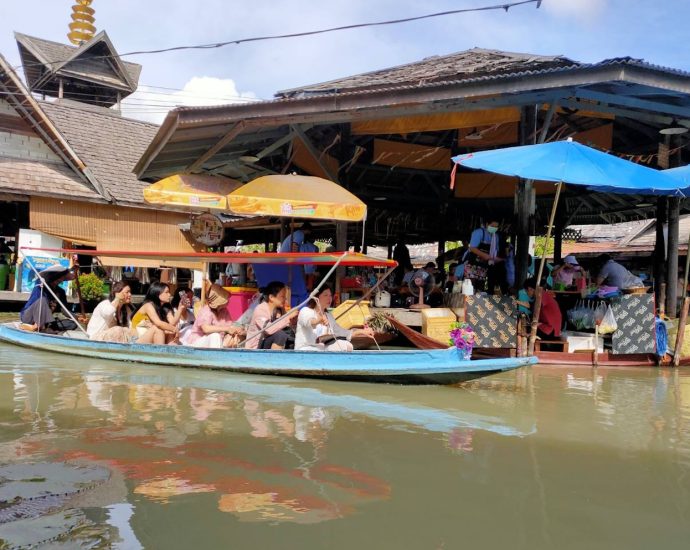 Illegal Chinese guide arrested in Pattaya