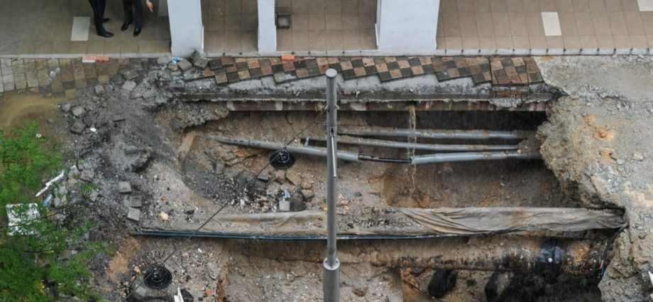 Kuala Lumpur ‘remains safe’, says mayor as search for tourist who fell into sinkhole enters fourth day