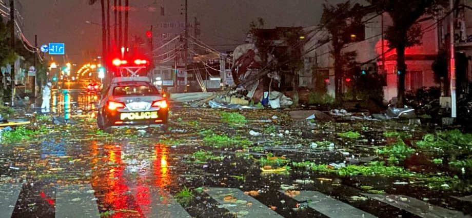 Powerful Typhoon Shanshan slams into southern Japan, killing 3