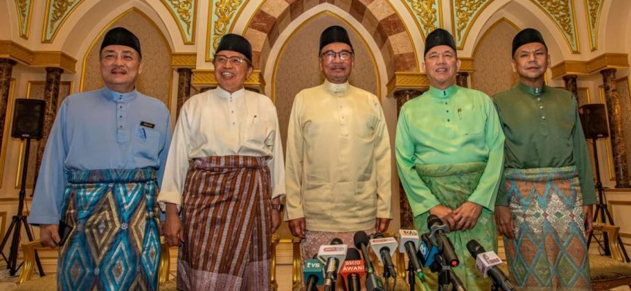 Sarawak and Malaysia’s national oil corporation Petronas square off, presenting PM Anwar with a conundrum