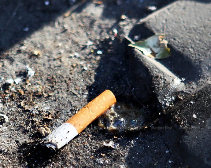 Secondhand smoke “kills 9,400 per year”