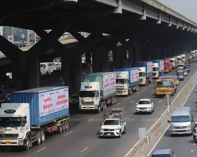 Thai truckers under pressure from influx of Chinese companies