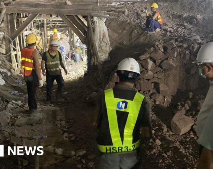 Workers trapped for days in Thai tunnel found dead despite rescue efforts