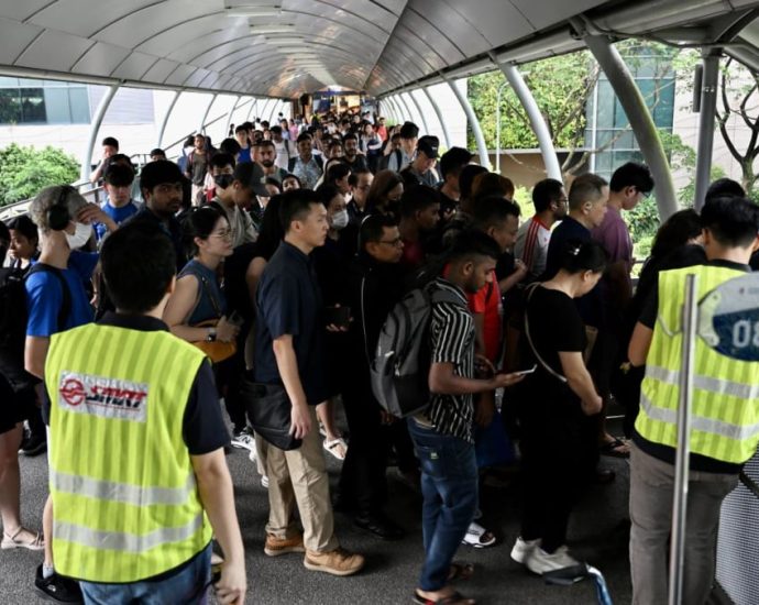 Another challenging journey for many commuters as East-West Line MRT disruption enters Day 2