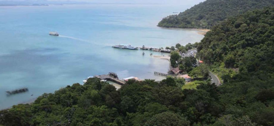 “Dodgy” types buying up land on Thailand”s Koh Chang island