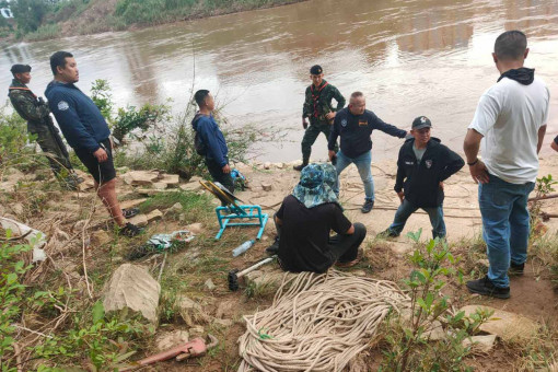 Man caught stringing suspected scam cables across river to Myanmar