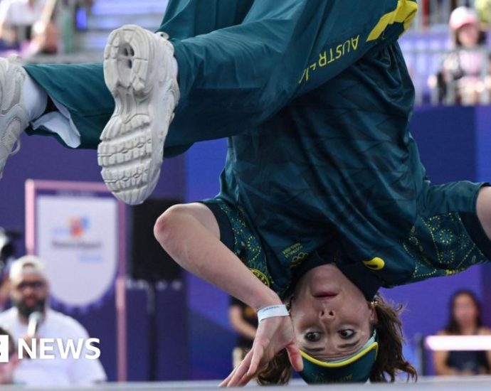 Raygun defends record as Australia’s best breakdancer