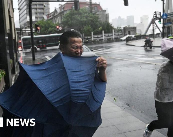 Shanghai hit by strongest typhoon in 75 years