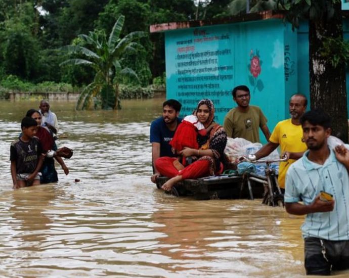 Singapore pledges US0,000 for Bangladesh flood victims