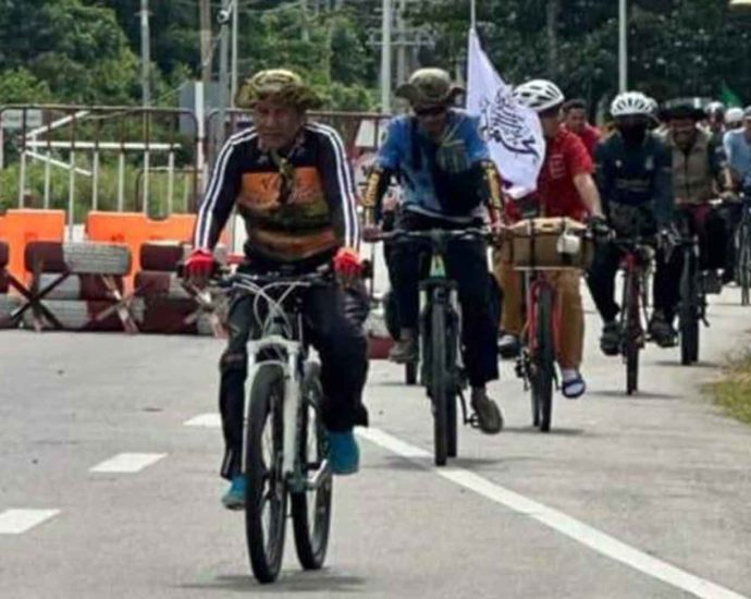 20 years after Tak Bai mass suffocation in southern Thailand, cyclists pedal ‘for oxygen’