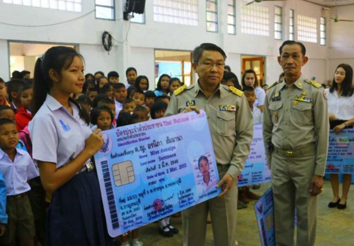 483,000 to be granted citizenship