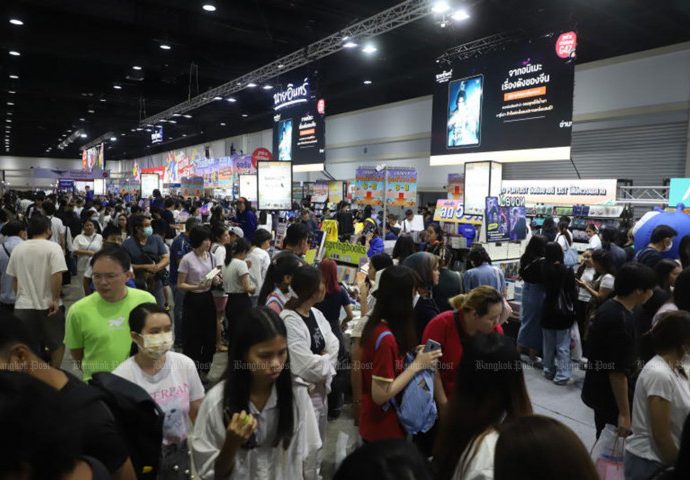 Book expo attracts record number of visitors