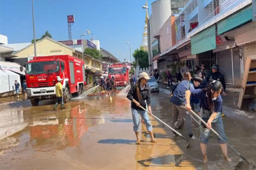 Flood warning for Lamphun as Chiang Mai cleanup expands