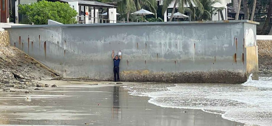 Koh Chang jetty take-downs ‘too slow’