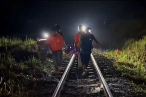 Man hit, killed by train in southern Thailand