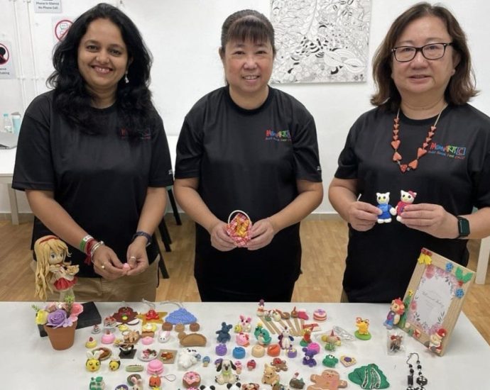 Meet the 3 aunties of Bukit Batok East who use miniature clay art to build community bonds